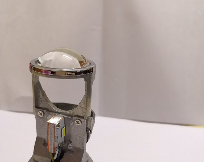 自帶透鏡的led燈聚光嗎?