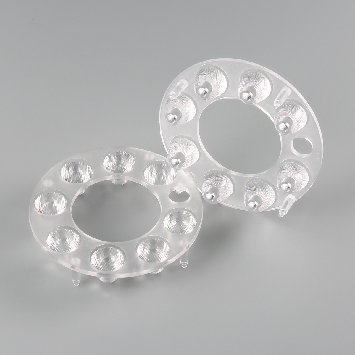 光學(xué)透鏡和反光杯的區(qū)別